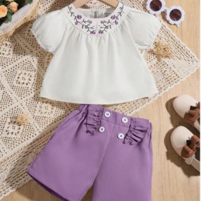 Fashionable Baby Girls' Flower Pattern Short Sleeve T-Shirt And Button Decoration Shorts Set